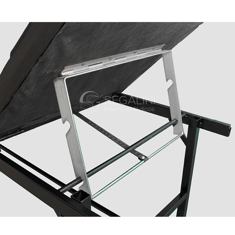 Camilla clínica con movimiento de cabezal 